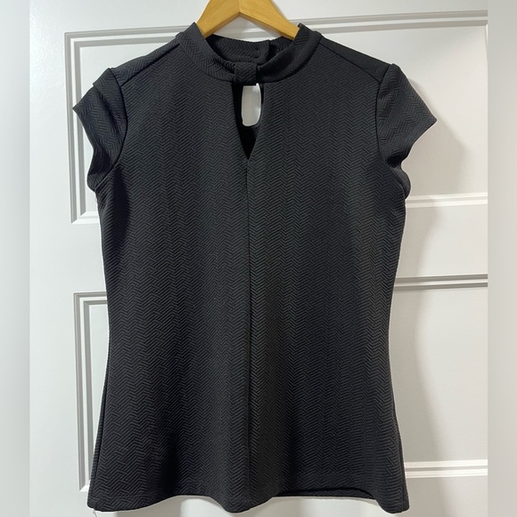 Black Fitted Cap Sleeve Blouse with Mandarin Collar - Picture 1 of 3